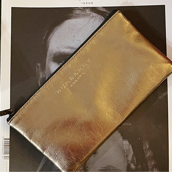 ✨Burberry Beauty Bag for Makeup and Accessories - Picture 1 of 6